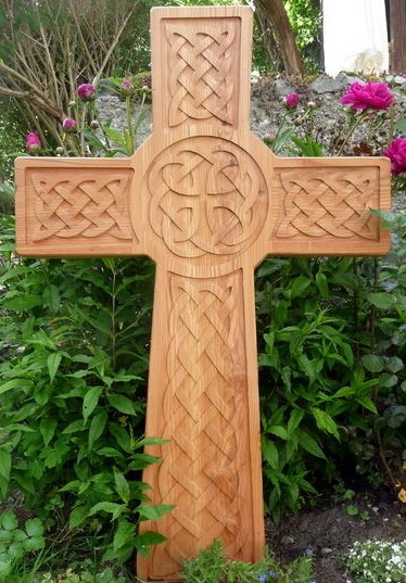 Keltisches Holzkreuz